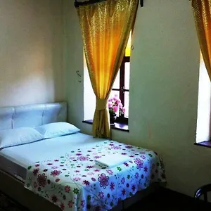 2* Otel Pergamon